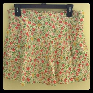 American Eagle Floral Skirt flirty