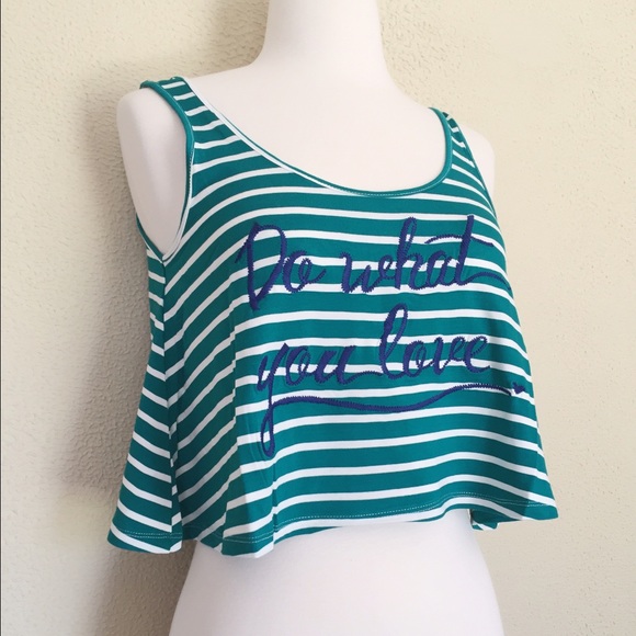 🛑CLEARANCE🛑Do what you love! Crop top - Picture 2 of 4