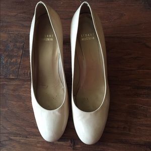 Stuart Weitzman nude pumps