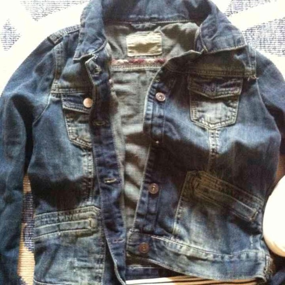 Jean jacket - Picture 2 of 3