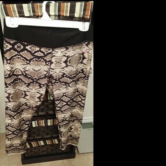 Vogo moisture wicking cropped pants