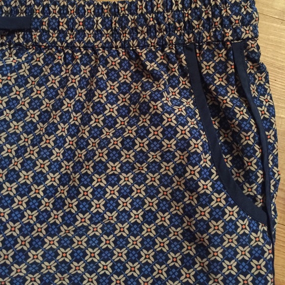 FOREVER21 Shorts!! XS - Picture 3 of 4