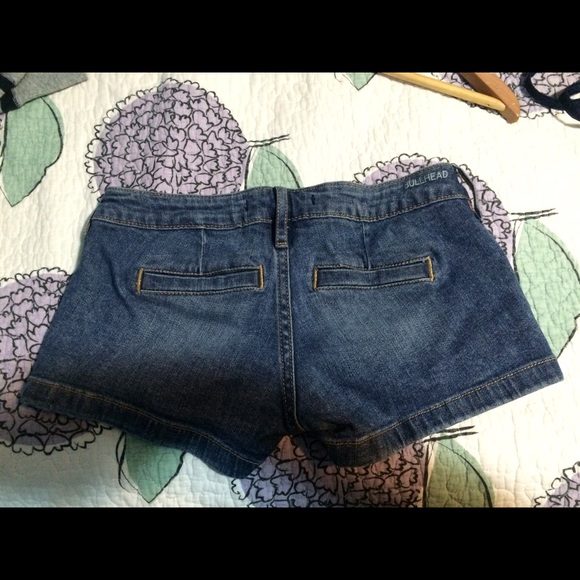Shorts - Picture 2 of 4