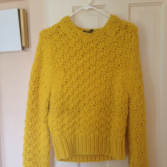 Lucky Brand Cropped Chunky Yellow Sweater