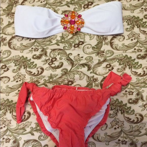 Bathing suit - Picture 2 of 2