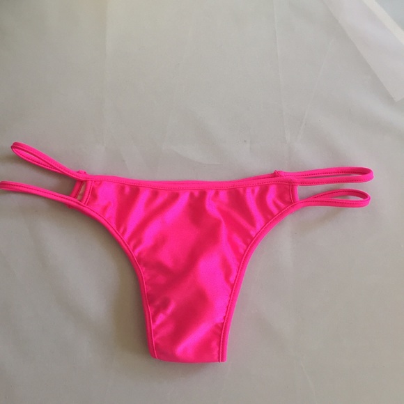 Bikini bottom swimwear