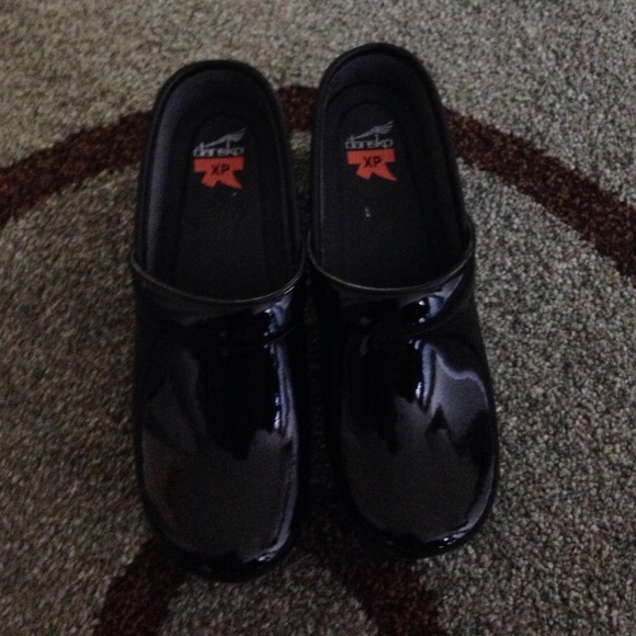 Dansko xp black patent leather brand new sz 8