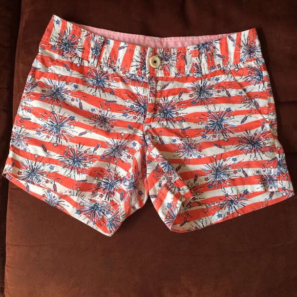 SOLD Lilly Pulitzer "She's A Firecracker" Shorts - Picture 2 of 4