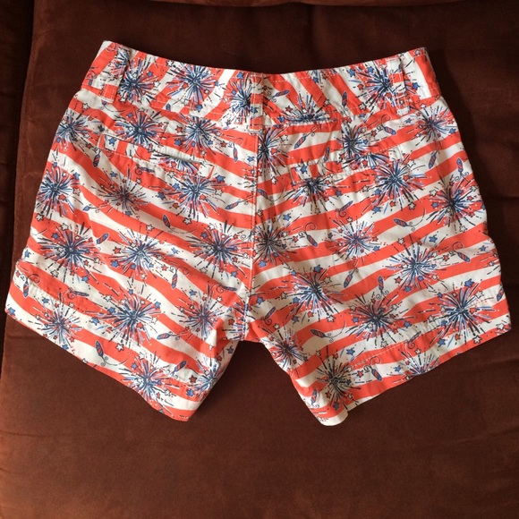 SOLD Lilly Pulitzer "She's A Firecracker" Shorts - Picture 3 of 4