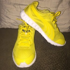 🚫SOLD🚫Usain Bolt Puma Running Shoes