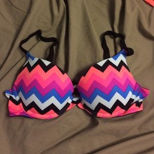 Victoria's Secret Pink Wear Everywhere push-up bra