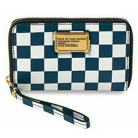 MARC BY MARC JACOBS New Q Checkerboard wristlet