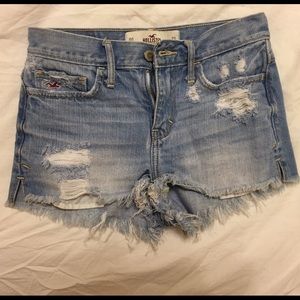Hollister Jean high waisted shorts