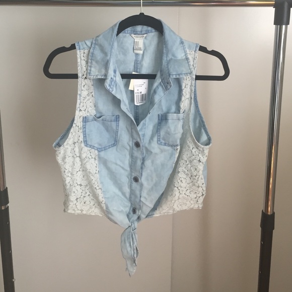 Forever 21 lace denim tie blouse/ M