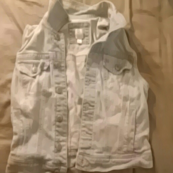Light wash denim jacket