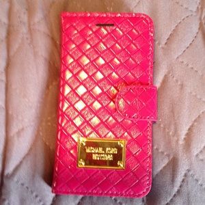 HOLD for @taylornmacd