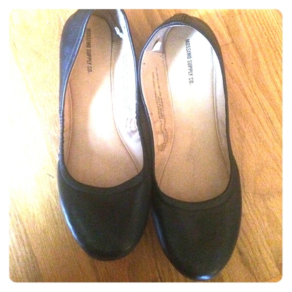 Mossimo Supply Co. Shoes - Mossimo Ballet Flats