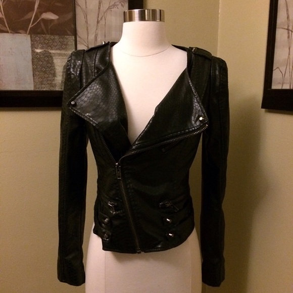 ❌SOLD❌Snake Print Faux Leather Jacket