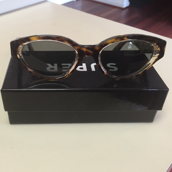 New in Box Retrosuperfuture Drew sunglasses