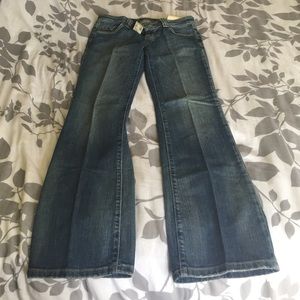 Brand new American Eagle Boyfriend Jeans/ 2S