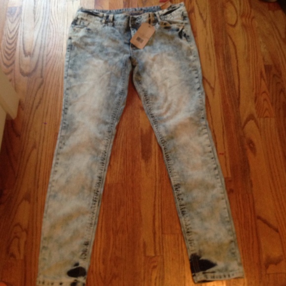 Low Rise Skinny Jeans