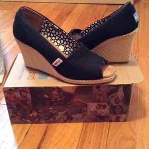 TOMS Black Wedges