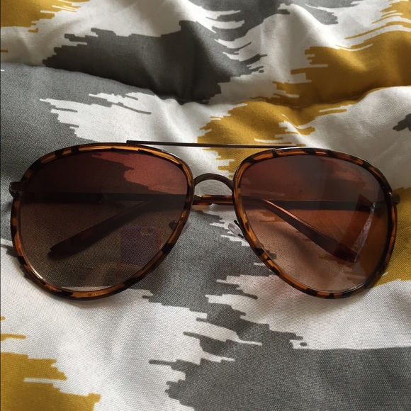 Shades - Picture 2 of 3