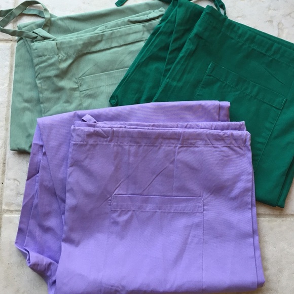 3x Scrub pants