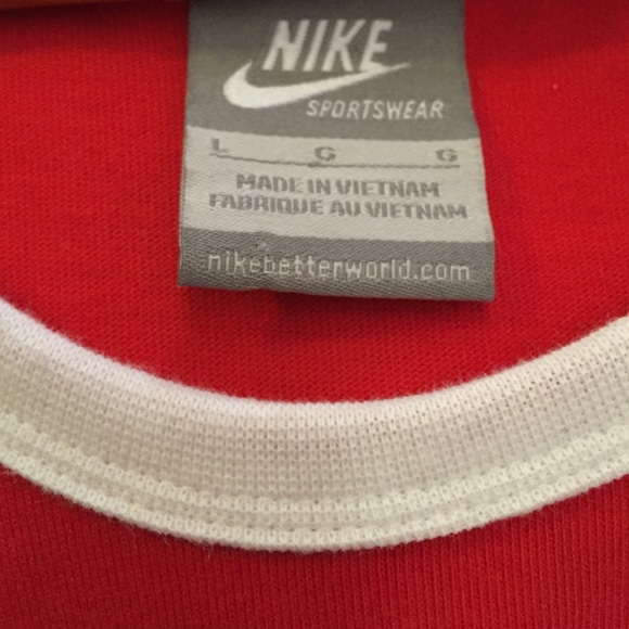 Nike muscle tank - Picture 3 of 3
