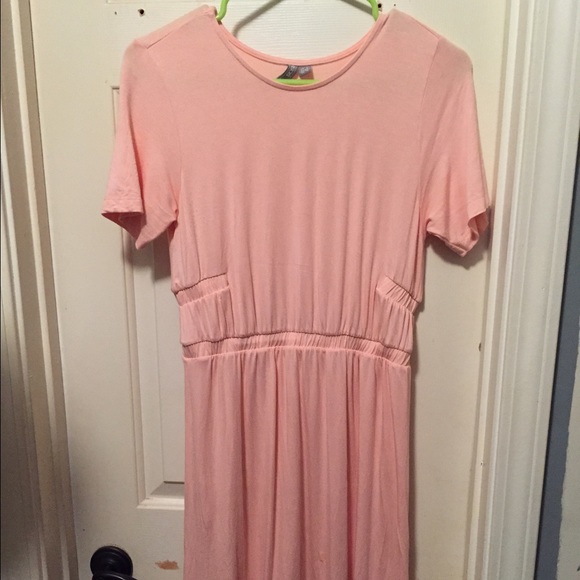 Pink maternity dress