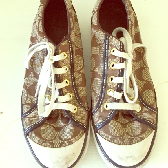 Coach tennis shoes. Size 10.