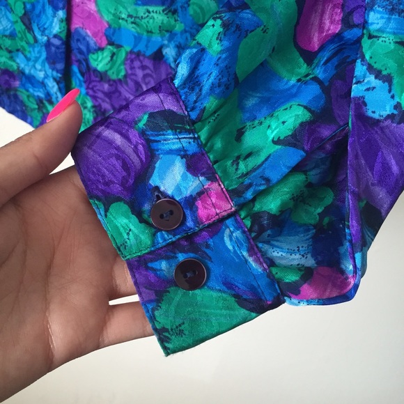 ❗️SOLD❗️Floral Vintage Shirt😻 - Picture 4 of 4