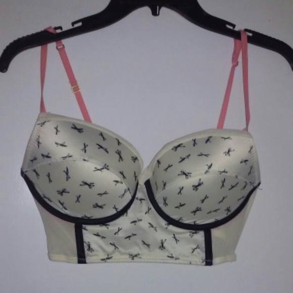 Airplane print black and white crop top