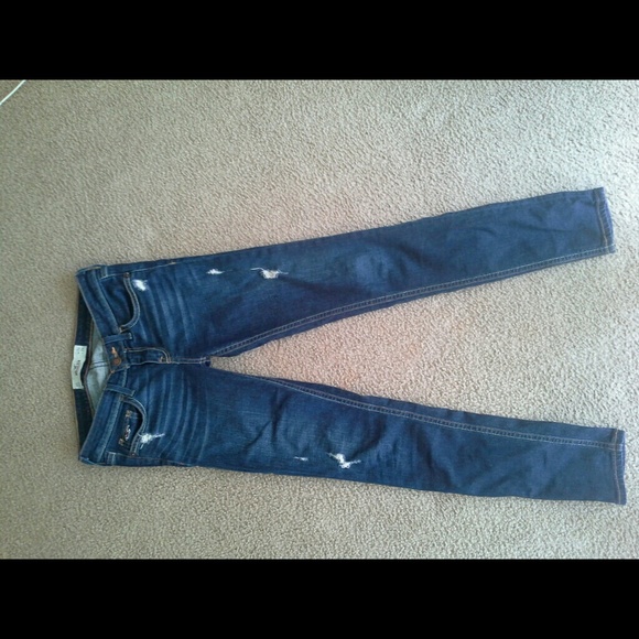 Hollister skinnys !