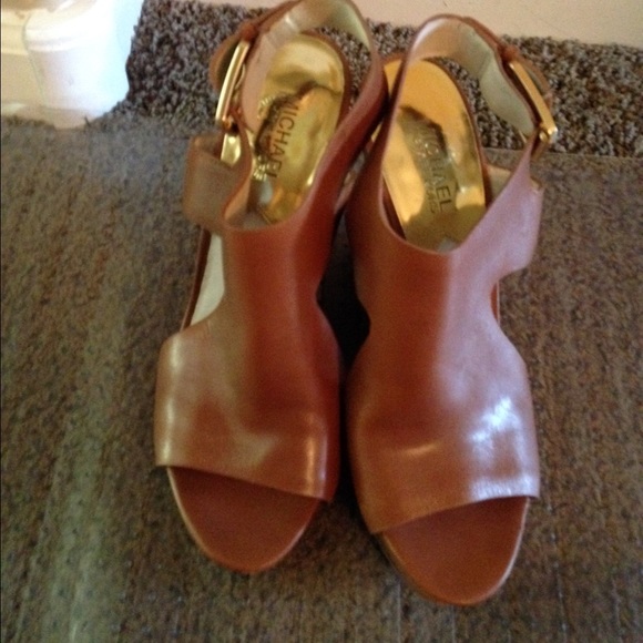 Michael Kors wedges size 8