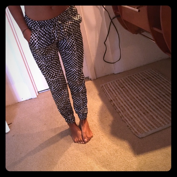 ◻️◼️◻️◼️