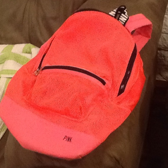 Vs pink back pack