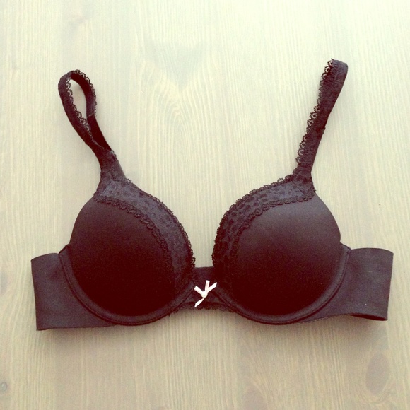 NWOT Victoria's Secret Push-Up Bra