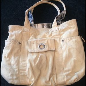 Yellow and navy Aeropostale over night bag