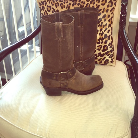 FRYE Harness 12R