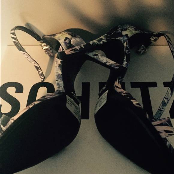 NWT Schutz sexy ankle strap heels - Picture 3 of 3