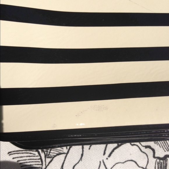 Additional pics of Kate Spade Bag - Picture 4 of 4