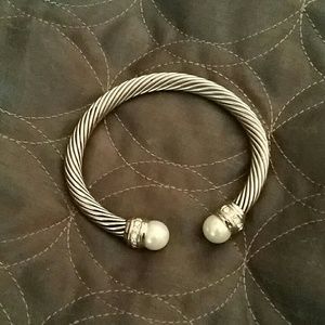 Cable bracelet