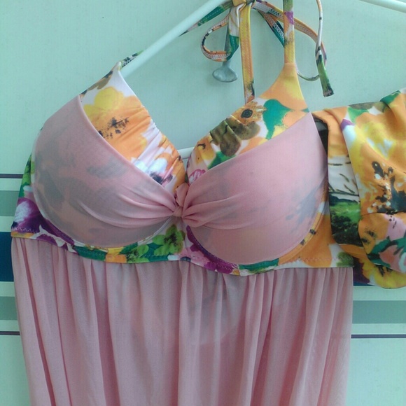 Bathing suit - Picture 3 of 3