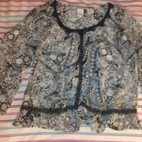 Flowy Boho Top - Picture 2 of 4