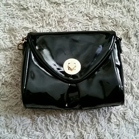 Black patent Zara clutch