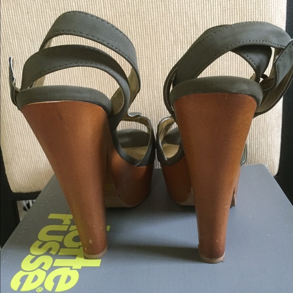 👠Chic Platform Heels👠 - Picture 3 of 4