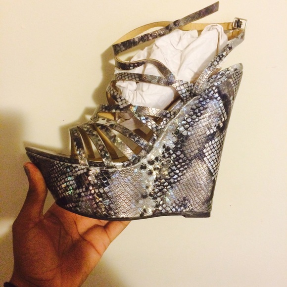 Brand new never worn wedges