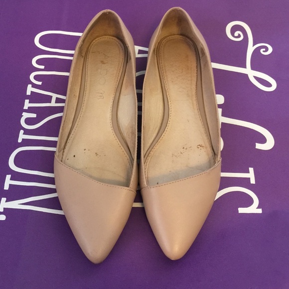 Aldo nude flats
