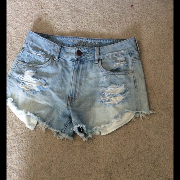 High Waisted American Eagle shorts